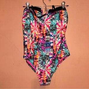 Jessica Simpson NWOT Firework V-Wire Bandeau One-Piece Swimsuit Size Medium